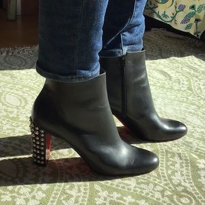 Christian Louboutin Suzi Folk Calf black bootie